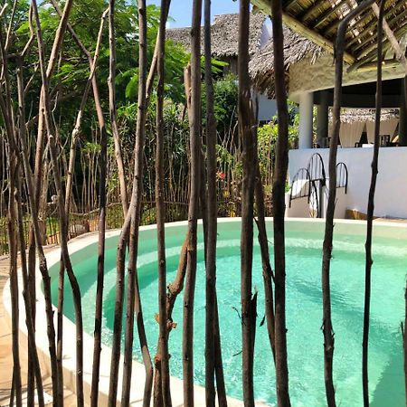 Zawadi Residence วาตามู ภายนอก รูปภาพ